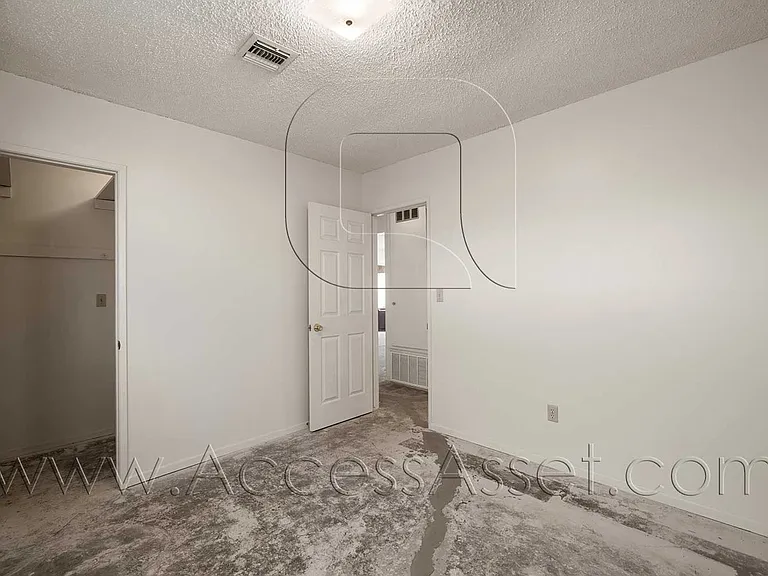 18499 Shay Rd #1 — Photo 18