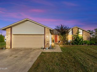 2718 Carolyn Dr, Lima, OH 45807