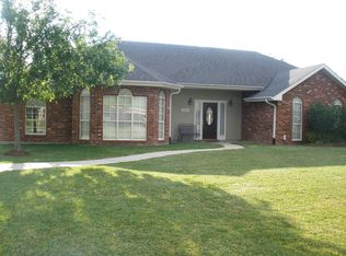 3990 Woodcrest St, Lake Charles, LA 70605