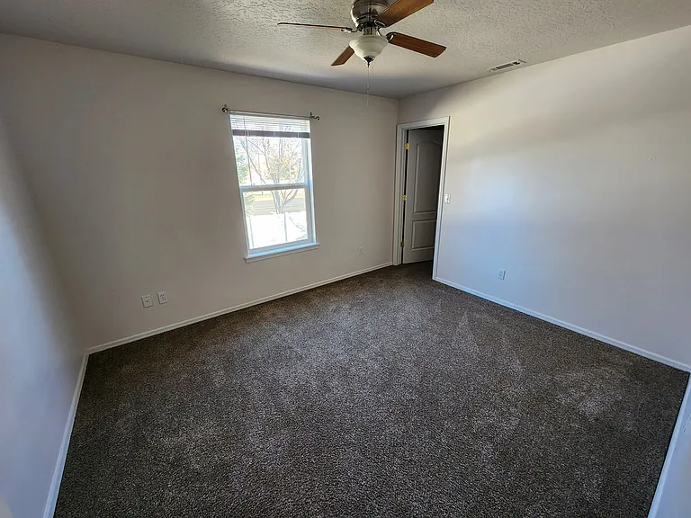 17594 N Parkdale Ave — Photo 14