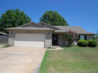 8707 N 124th East Pl, Owasso, OK 74055