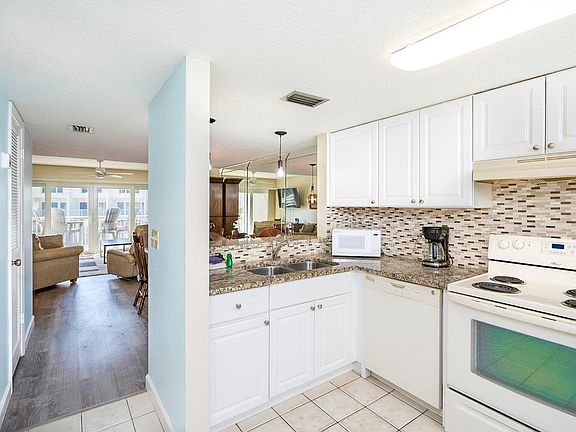 5th image of 390 A1a Beach Blvd Unit 18