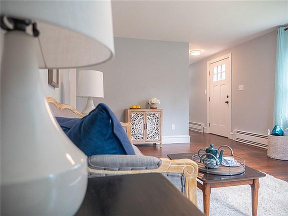 5th image of 73 Posnegansett Ave