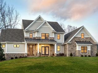 3 Glendale Dr, Mechanicsburg, PA 17055