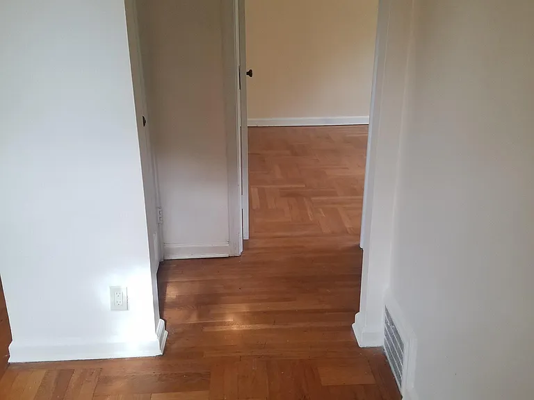 11 Corbin Ct #1 — Photo 7