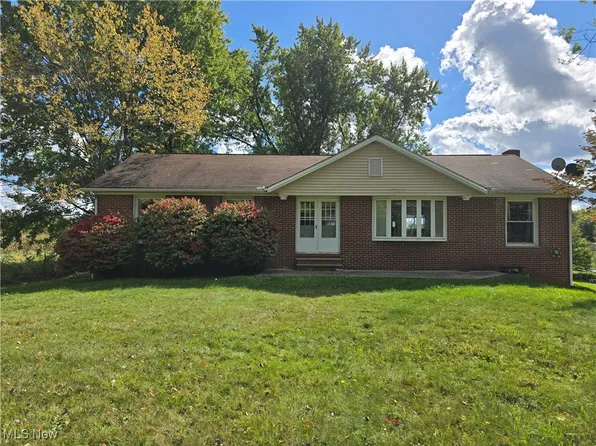 16473 Rock Creek Rd, Thompson, OH 44086