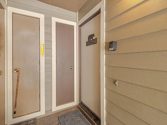 4th image of 3115 N Lake Blvd #58