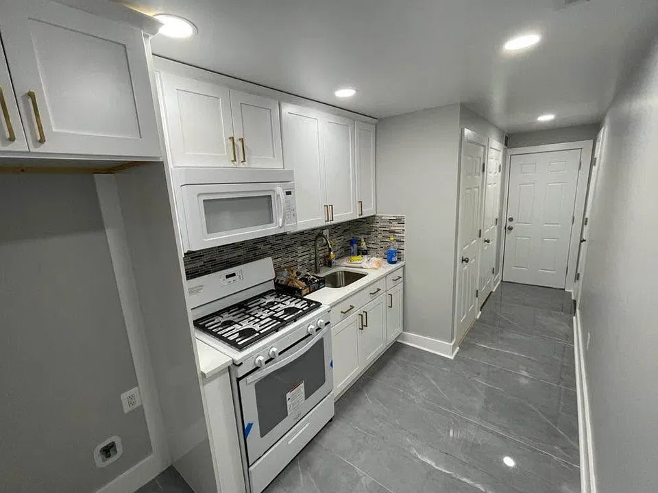 300 N 5th St #1