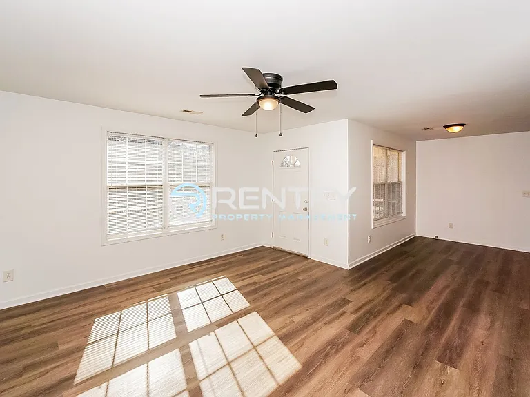1110 Mason St — Photo 3