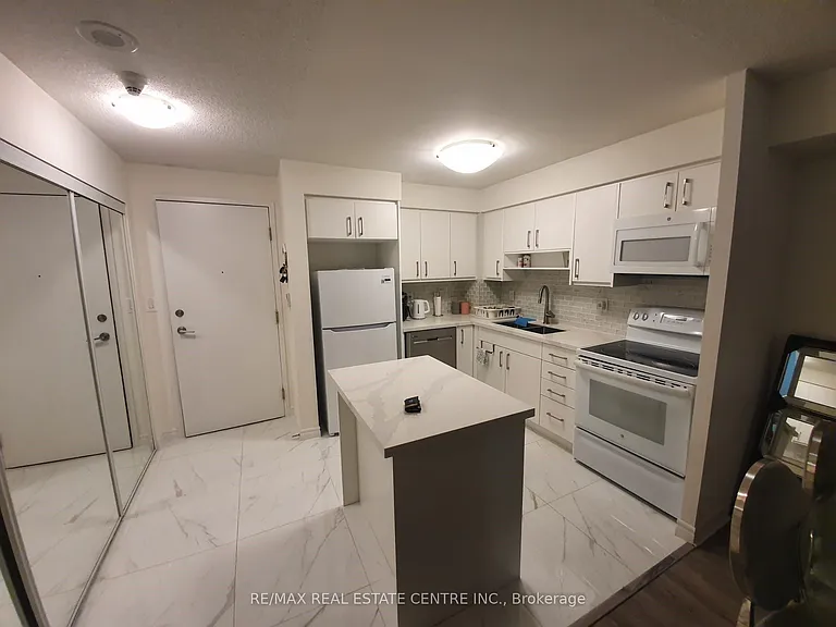 3880 Duke Of York Blvd #1705 — Photo 3