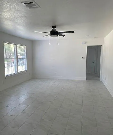 109 Del Monte Ln — Photo 5