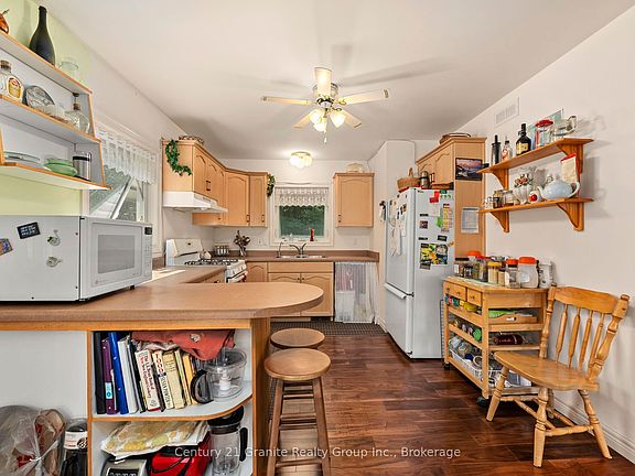 4th image of 1753 Northshore Rd