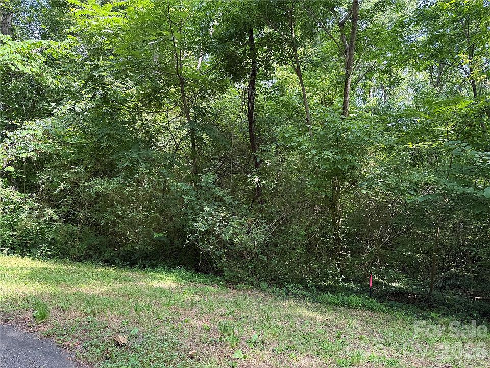 2nd image of 9562 Regent Dr