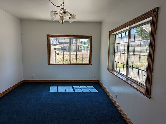 4th image of 310 Arbor Ln