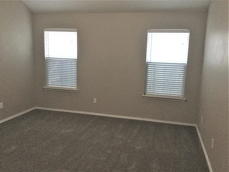 923 Plumeria Dr — Photo 8