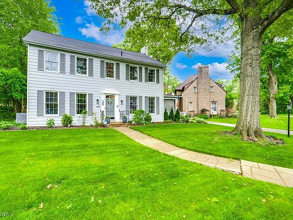 3rd image of 100 Westover Dr