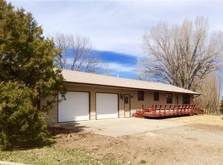 61 Agate Dr, Miles City, MT 59301
