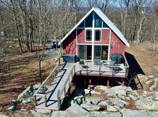 324 Justin Ln, Great Cacapon, WV 25422