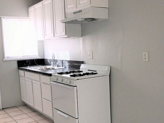 4th image of 431 Dawson Ave APT 09
