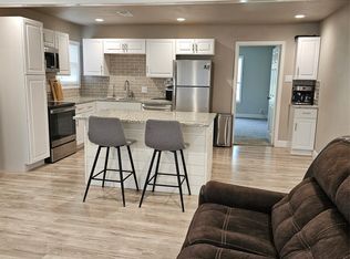 802 Brown Trl, Bedford, TX