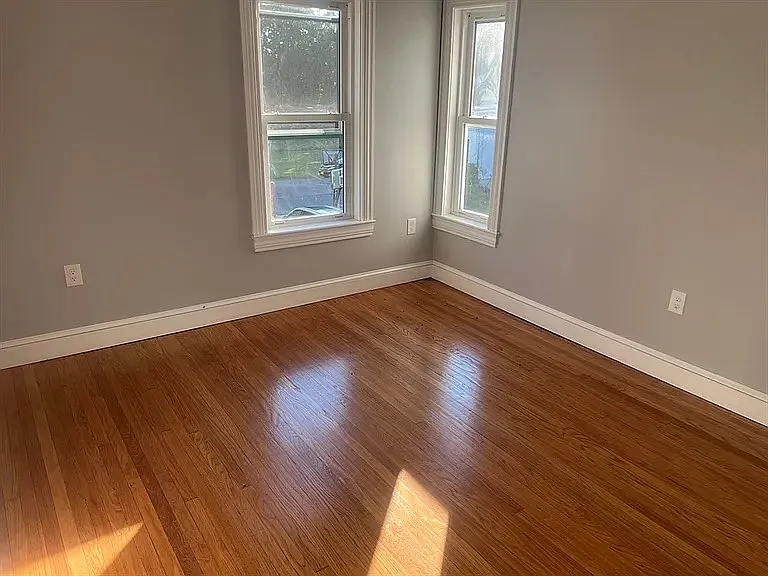 385 Cohannet St #2 — Photo 5