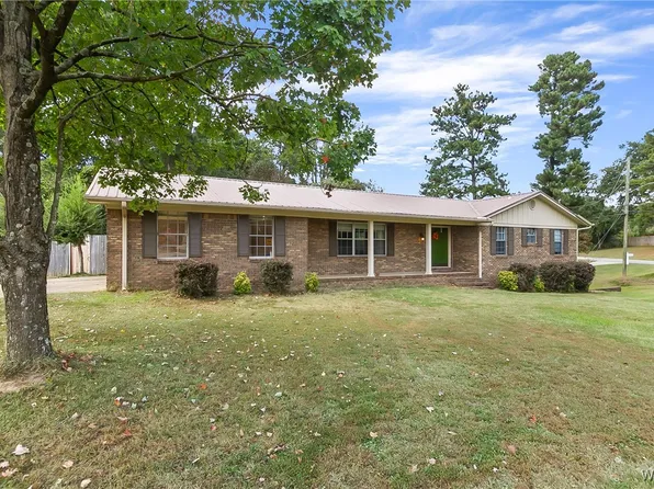 2840 30th St, Northport, AL 35476