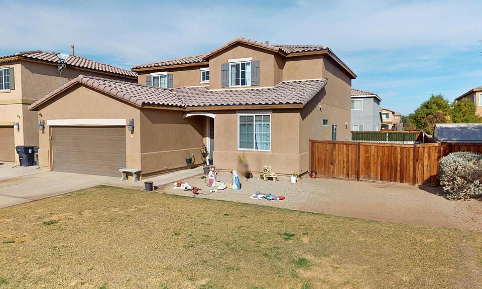 1st image of 670 Las Lomas St