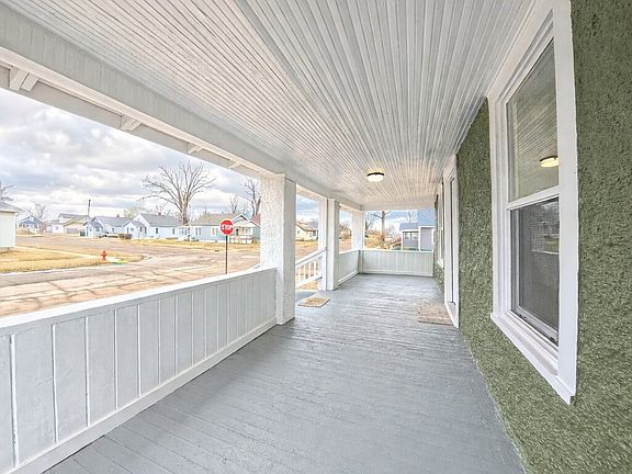 3rd image of 17 N 11th Ave