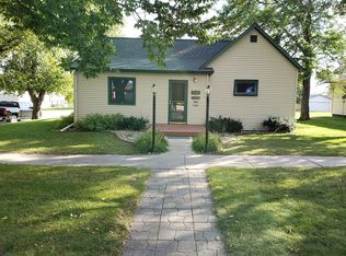 601 5th St, Britton, SD 57430