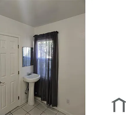18 E 56th St — Photo 10