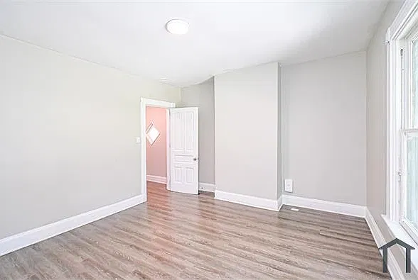 3 bed, 1264 sqft, $1,725 — Photo 4