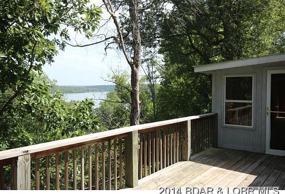 3rd image of 208 Park Place Dr