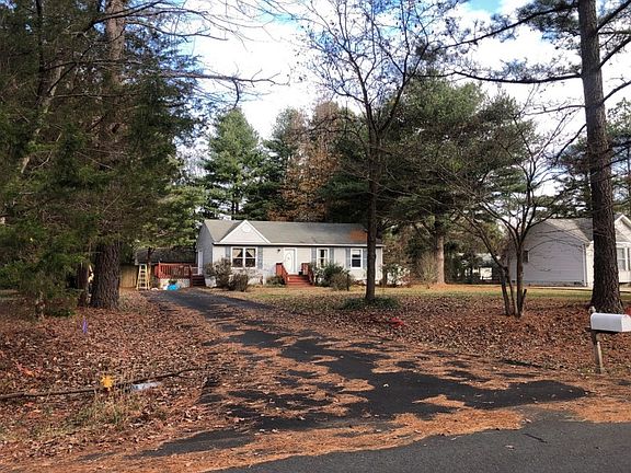 3rd image of 426 Pocahontas Dr
