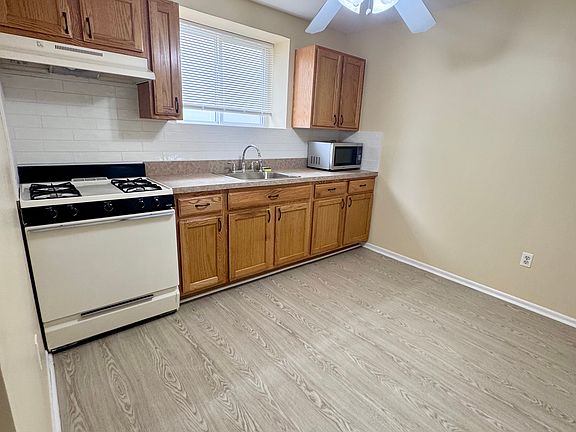 4th image of 41 Herrick Ave #1