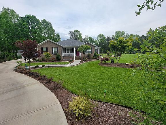 3rd image of 8023 Dory Dr