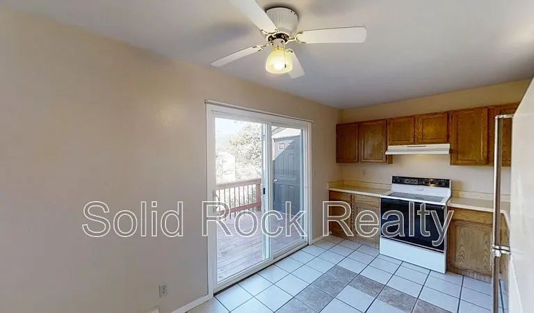 2817 King St #D — Photo 2