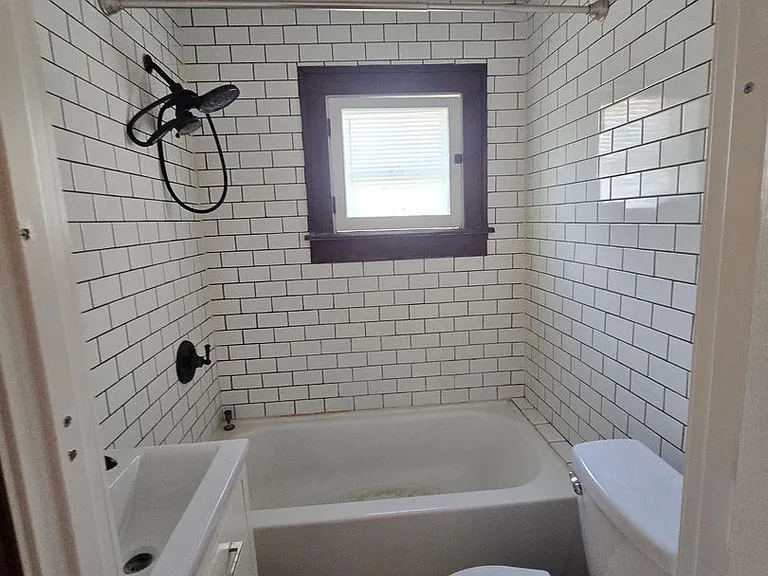 4310 E Michigan St — Photo 8