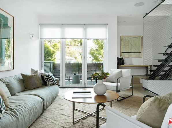 927 Hyperion Ave, Los Angeles, CA 90029
