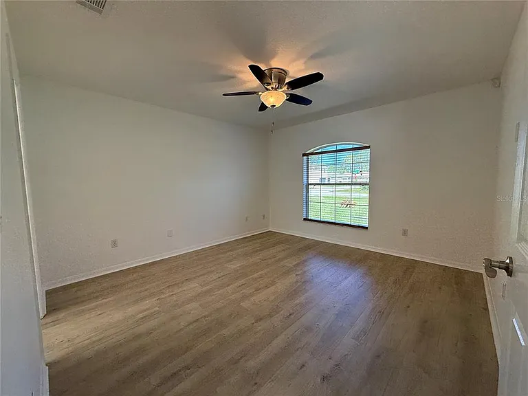 2 Upland Pl — Photo 7