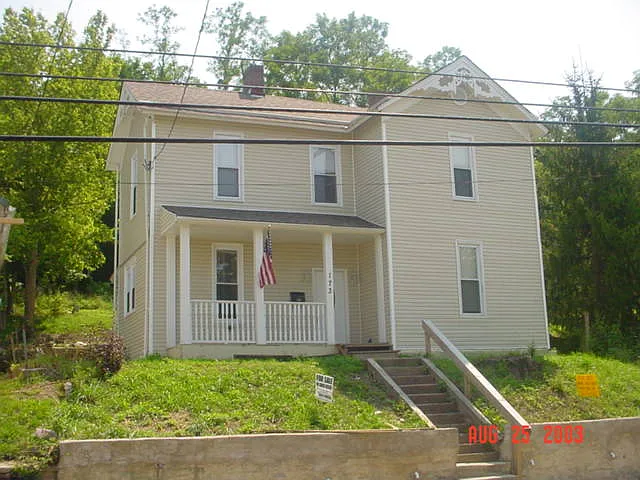 173 Conwell St photo 1