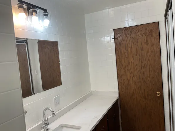 14341 University Ave #5, Dolton, IL 60419