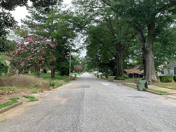 5th image of 171 E Frank Ave