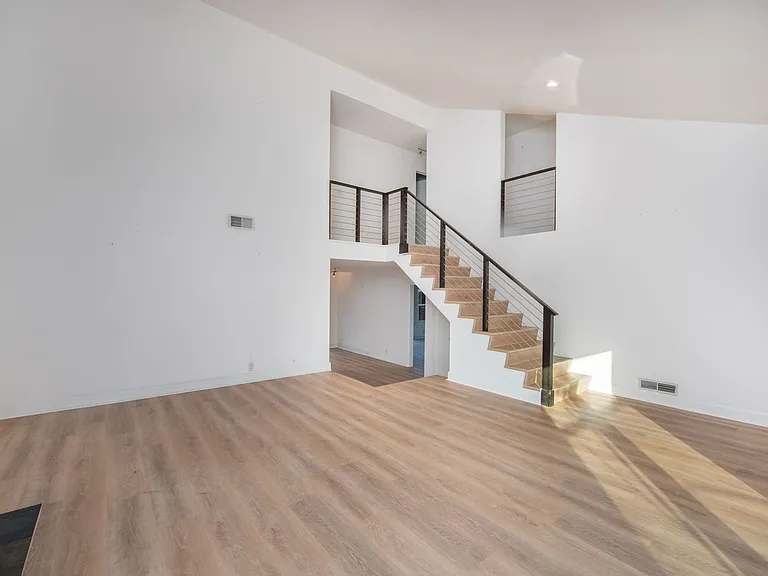 9941 Hot Springs Dr — Photo 6