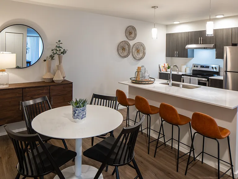 Glacier Run Apartments — Photo 18