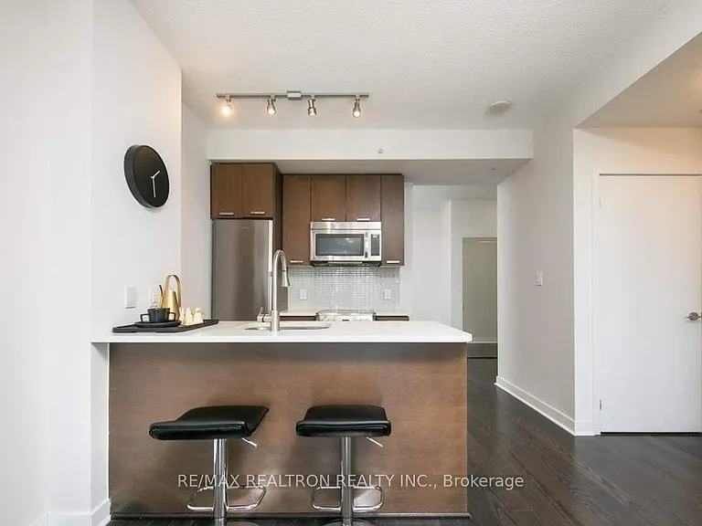 295 Adelaide St W #2405 — Photo 9