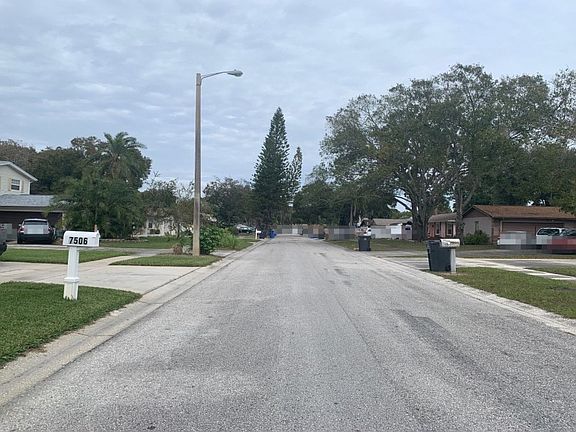 4th image of 7504 Meadow Dr