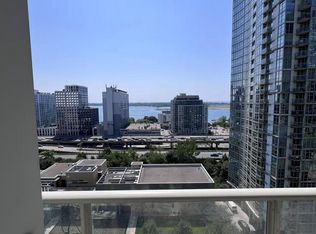 10 Navy Wharf Ct W #1810, Toronto, ON M5V 3V2