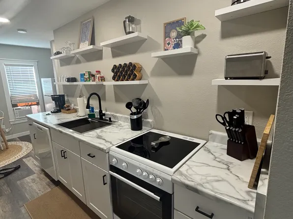 604 Bonfoy Ave #1, Colorado Springs, CO 80909