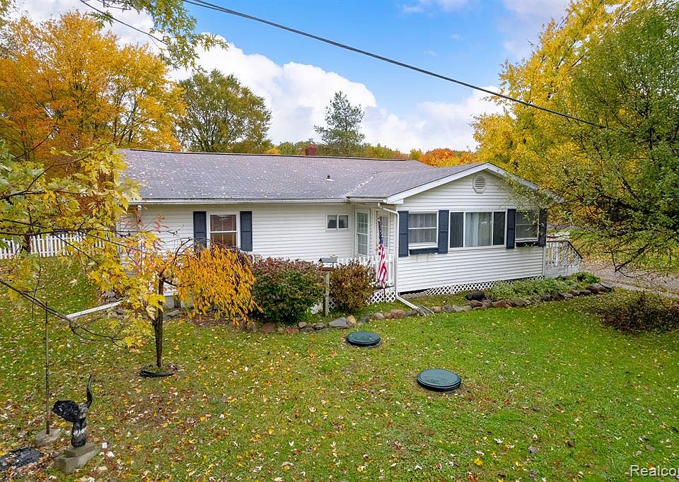8324 Calkins Rd, Flint, MI 48532 Zillow