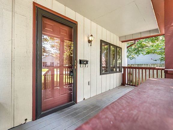 2nd image of 326 Virginia St